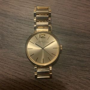 Marc Jacob’s Peggy Watch Gold
